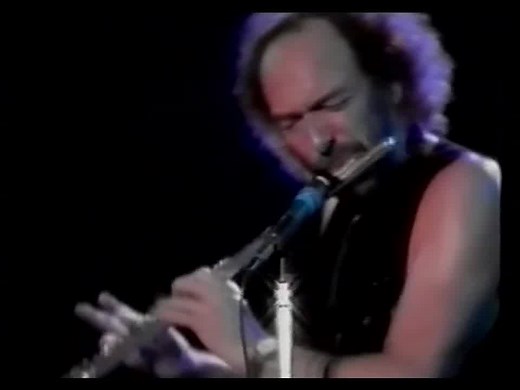 Jethro Tull - Live in Istanbul 1991 Thick As A Brick / Farm On The Freeway Paparazzi (instrumental) Living In The Past Serenade To A Cuckoo Mother Goose Jack-A-Lynn Budapest Fat Man My God / Flute Solo / Bourée Kissing Willie Locomotive Breath Inst. Finale (Black Sunday) / Thick As A Brick (Reprise) Istanbul Amphitheater, 13 July 1991 - Ian Anderson / flute, acoustic guitar, vocals - Martin Barre / guitar - Doane Perry / drums and percussion - Dave Pegg / bass - Maartin Allcock / keyboards | Pro
