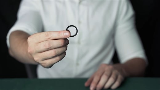 Simple ring tricks that look impossible