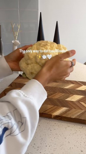 4.4K views · 21 reactions | Recipe ⬇️ - 1 head of cauliflower -...