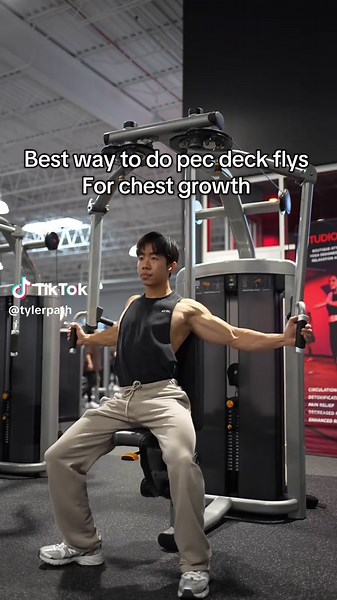 Pec Deck Fly: The Best Technique for Chest Growth