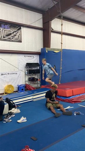 kick once, spin twice. kick double is where it’s at. 🤠 #tumbling #flipping #foryou #foryoupage