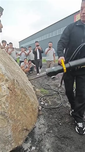 #BalliBotMogis #TrendingReels #TrendingReels #Foryoupage ##FYP #FYP #ViralTikTok #MillionViews #TechMagic #SmartBot #AITrend #RobotVibes #Innovation