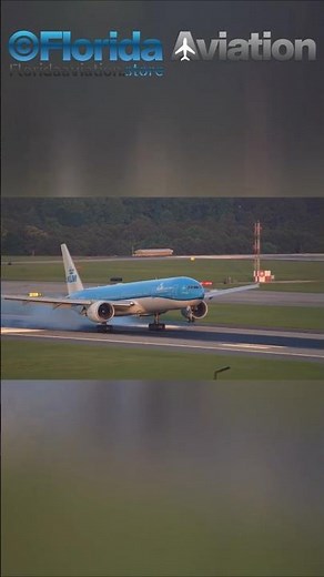 KLM Boeing 777 Smooth Landing at the World’s Busiest Airport ✈️ Plane Spotting 4K Heavy Aircraft