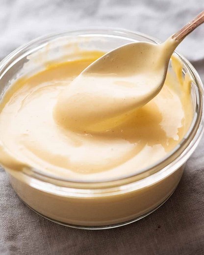 Hollandaise Sauce (Quick, easy, foolproof)