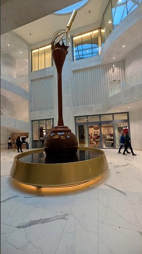 Lindt, home of chocolate museum tour, Kilchberg, Zürich, Switzerland.