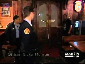 YouTube - Cop's mace vs drunken kung fu idiot.mp4