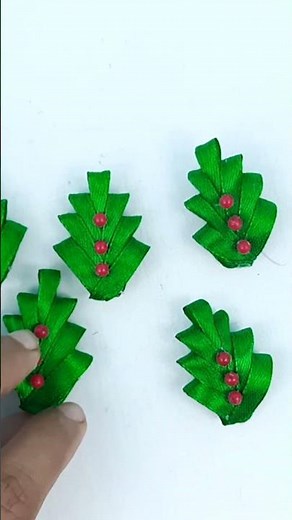 beautiful ribbon flower design - Amazing Ribbon Work