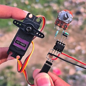 1.4M views · 8.8K reactions | Control Robotic Arm Servo Motor with This Simple Circuit | SR Electric | Facebook