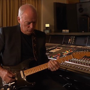 2.6M views · 113K reactions | Shine On You Crazy Diamond - David Gilmour (Acoustic) | El Muro De Pink Floyd | Facebook