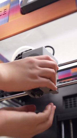 FLASHFORGE Adventurer 5M 3D Printer, 600mm/s High-Speed, 1 Click Fully Auto Leveling, Upgraded Direct extruder Quick Detachable 280°C Nozzle, Dual-Sided PEI Coating Plate, Print Size 220x220x220mm