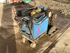 Miller Blue Star 2E AC/DC Arc Welding Generator | Agriculture
