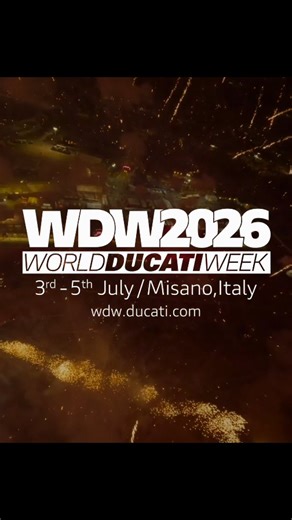🌍🔥 WORLD DUCATI WEEK 2026 開催決定！🔥🌍 2年に一度、世界中のドゥカティファンが集う—— 情熱と興奮の祭典 「World Ducati Week」 が、2026年に再び開催されます！ 舞台はドゥカティの聖地、ミザノ・ワールドサーキット・マルコ・シモンチェリ。 世界中のドゥカティスタが真っ赤に染まったサーキットに集い、 本社スタッフやエンジニア、そしてMotoGPライダーたちと共に過ごす、まさに“ドゥカティ愛”そのものの3日間。 私たち ドゥカティ千葉セントラル も、 これまで 2022年、そして2024年と連続で参加 してきました🇮🇹 現地で感じる熱気、歓声、そしてライダーとオーナーが一体になるあの瞬間は、言葉では言い表せません。 そして次回の2026年は—— 🎉 ドゥカティ創立100周年という記念の年！ 🎉 まさに歴史に残るスペシャルなWDWとなること間違いなしです。 💥 サーキット走行体験 🎤 ステージイベント＆ライダートークショー 🎶 ナイトパーティ 🏍 世界中のオーナーとの交流 全てが“DUCATI”そのもの。 さらに… 🇯�