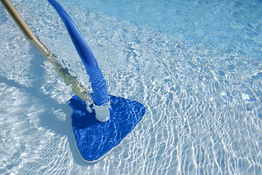 How to Backwash a Pool for Easy Maintenance (and What Backwashing Actually Is)