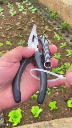 GENIUS Way to Upgrade Your PLIERS with a Spring 🌀