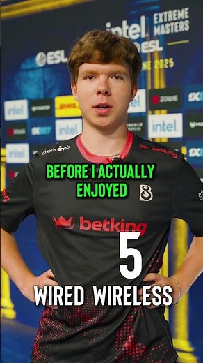 Do the pros use a wireless or wired mouse?