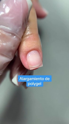 Tutorial de alargamiento de uñas con Polygel