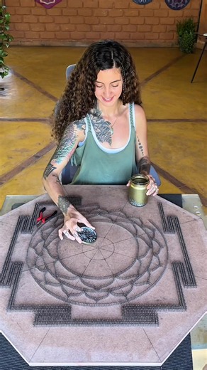Sri Yantra 99cm em string art — obra em MDF impermeabilizado