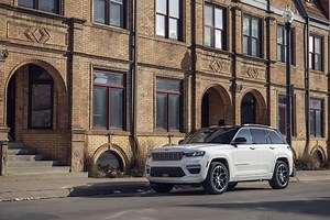 2023 Jeep Grand Cherokee Review, Pricing, and Specs