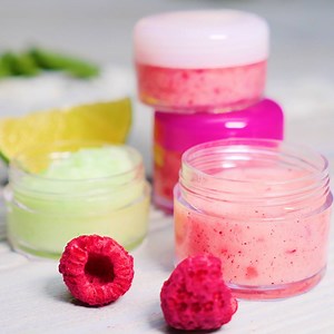 913K views · 7.1K reactions | Simple 4-ingredient DIY lip balm you can make AT HOME now!  | Taste Life | Facebook