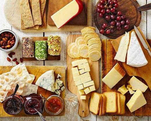 Party Platter 101: From Fruit Trays to Sandwich Trays