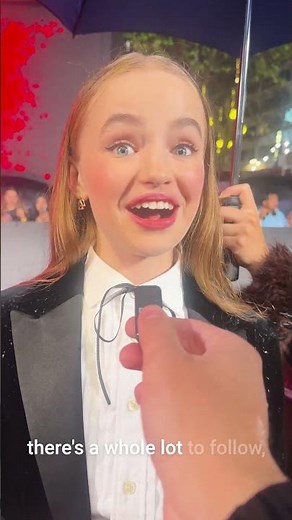 Who is Nell Fisher who plays Holly Wheeler in Stranger Things?