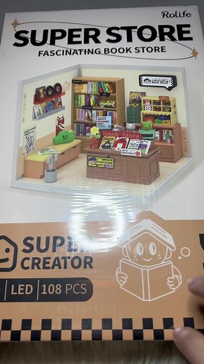 Fascinating Bookstore ASMR Unboxing and Miniature Builds