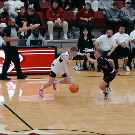 Kendall on Instagram: "Don’t press @boden__williams"