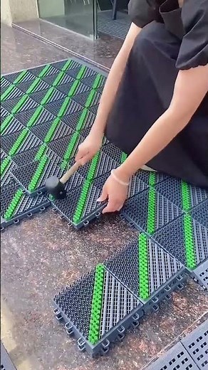 Plastic anti-slip mat installation process