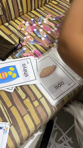 Buhay Guro 🥰 #gradeoneteacher #learningmaterials #matatagcurriculum No Copyright infringement intended The song and the audio belongs to the rightful owner.