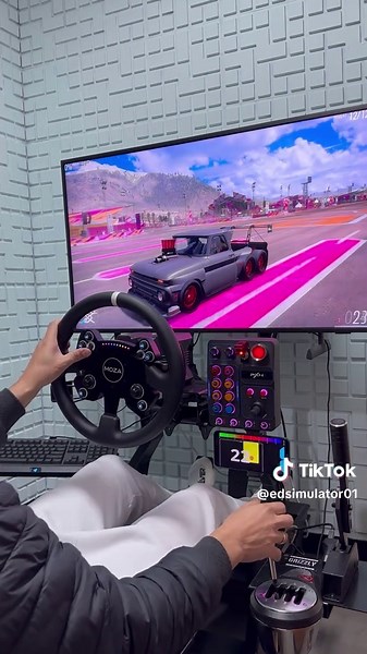 Forza Horizon 5 vs Chevrolet C10 Slayer Deberti