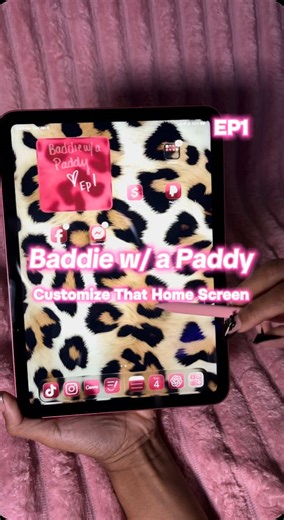 Baddie w/ a Paddy💖 Episode 1: How To Customize Your IPad’s Home Screen — Using Only Apple Features (no extra apps needed) #ipadgirly #pinkipad #ipadtutorial #baddieonabudget #ipadhomescreen pink iPad baddie on a budget tutorial series custom homescreen