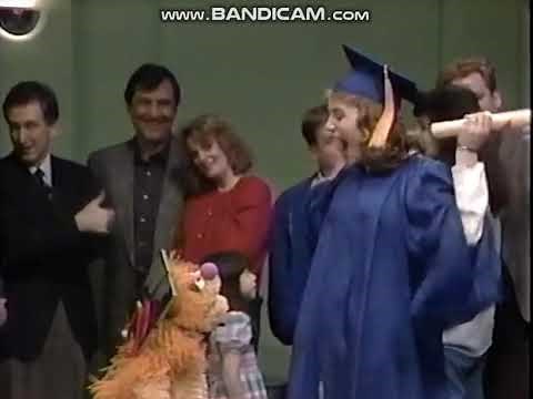 Rocket Classic Sesame Street Ruby and Gina I Love You Gina Kiss From Graduated School