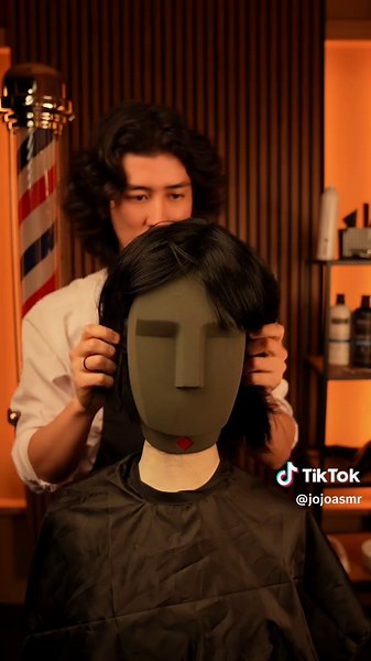 1 Minute Relaxing ASMR Haircut Experience