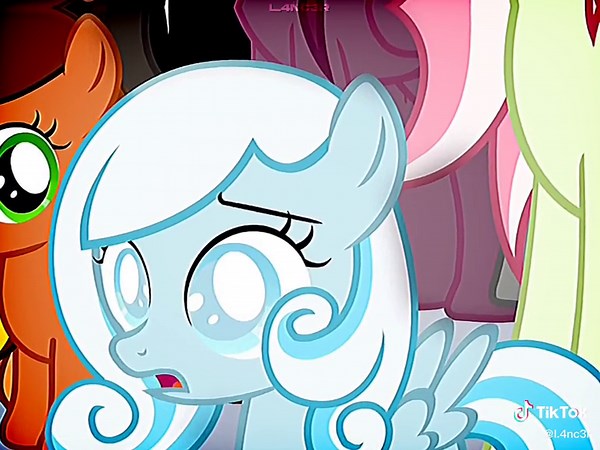 She was the only one who understood what Luna was going through. #princessluna #princesscelestia #snowdrop #mlp #mylittlepony #fim #fy #viral #lanxerz