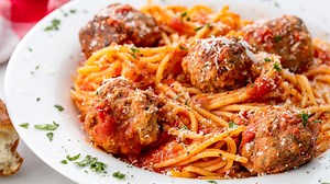 Searching For Classic Spaghetti & Meatballs? I've Perfected The No-Frills Comfort Dish