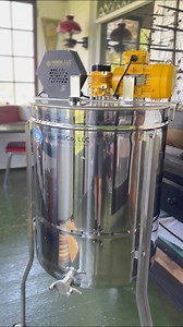 New Honey Extractor #honey #beekeeper #Beekeeping #honeyharvest #extractor #beehive #honeyextractor | Bowser Bee