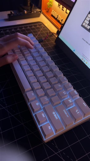 Bàn phím cơ LED RGB hotswap 3-pin dưới 300k: review nhanh