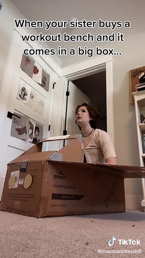 I am a very mature and professional spaceship creator #cardboard #fyp #spaceship #hethey