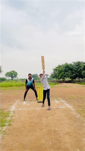 तू तो बच्चा है तू क्या खेल पाएगा 😆😂#viral #popular #cricket #funny #shorts