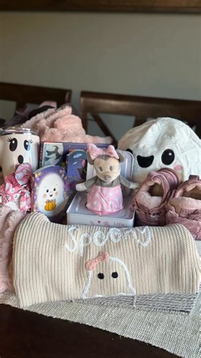 10K views · 23 reactions | Comment “BOO” and I will send you a DM to everything shown in my Granddaughter’s Boo Basket!! #boobasket #amazon #amazonboobasket #amazonfinds #spookyseason | Bullseye Squad | Facebook
