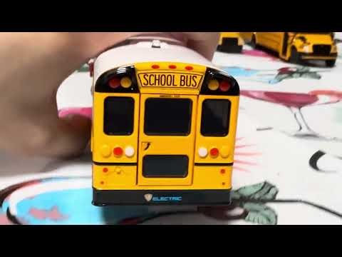 2026 IC CE 3rd Gen Electric School Bus 1:50 Scale Model by First Gear Unboxing, Review & Comparison