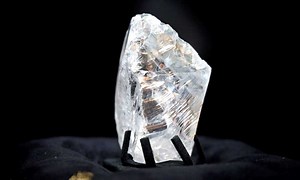 What Does a Raw Diamond Look Like?