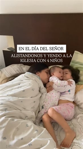 Maria Luna |Doula| Curso Prenatal Bíblico| Maternidad Biblica on Instagram: "Así se ven nuestros Domingos antes de ir a la iglesia y en la iglesia 🥹 como ven no me he adaptado del todo. Me sigue quedando alguien sin alistar y yo misma me quedo sin poder alistarme completa. Pero lo lograremos se que sí 💪🏻💪🏻😍🙈 Cosas: acosté a los niños ya listos 🙈 Alistamos la comida la noche anterior Aliste mi ropa la noche anterior ( aunqueeeeee me decidí por otra luego 😮‍💨) No termine de alistar a la