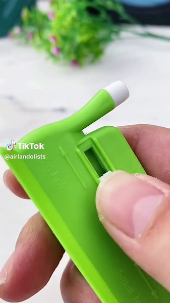 Innovative Tools: Needle Threader for Easy Sewing
