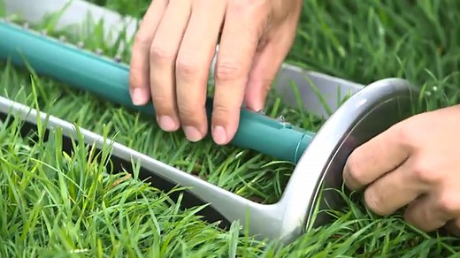 How to Use an Adjustable Length Rectangular Sprinkler | Gilmour