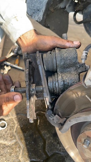Mechanic Tips Brake Caliper Rewind #mechanic #tips #rewind #viral #reel | Abdullah auto electrician
