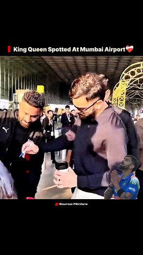 Virat Kohli Spotted At Mumbai Airport ❤️‍🩹#viratkohli #kingkohli #shorts