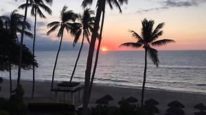 Sunset at Hyatt Ziva Puerto Vallarta might just be our favorite part of the day! Take a moment and let it sink in. | Hyatt Ziva Puerto Vallarta