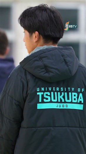 Before training begins, everyone does their part. 🤝