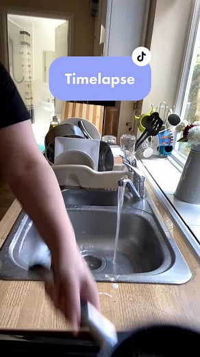 Washing up time lapse🧼 Whats your fave liquid? Mines either Fabulosa rainbow drops or this Elbow grease✨ #washingup #washingdishes #elbowgrease